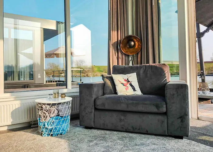 Botel Statendam 12 Ohe & Laak Ohé en Laak